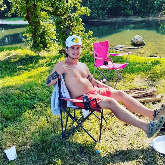 Meet your Posher, Nick - Picture 1 of 1